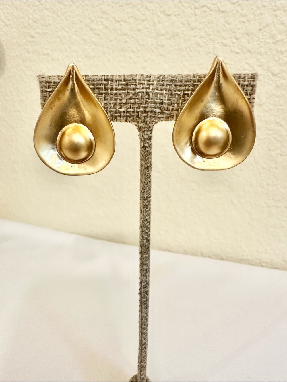 90s Vintage Matte Gold Teardrop Dome Earrings - Elegant
